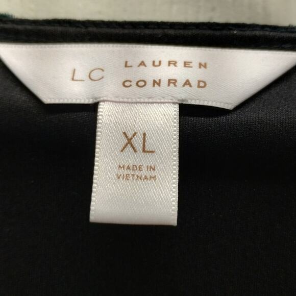 LC Lauren Conrad Size XL Black & Green Velvet Texture Clasp Front V-Neck Top - Picture 5 of 7